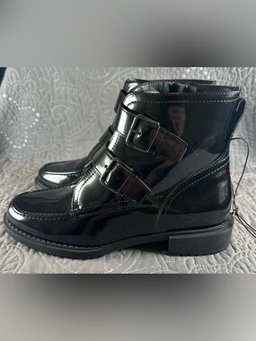 Worthington Women’s Main Black Flat Heel Motorcycle Boots NWT Size 10